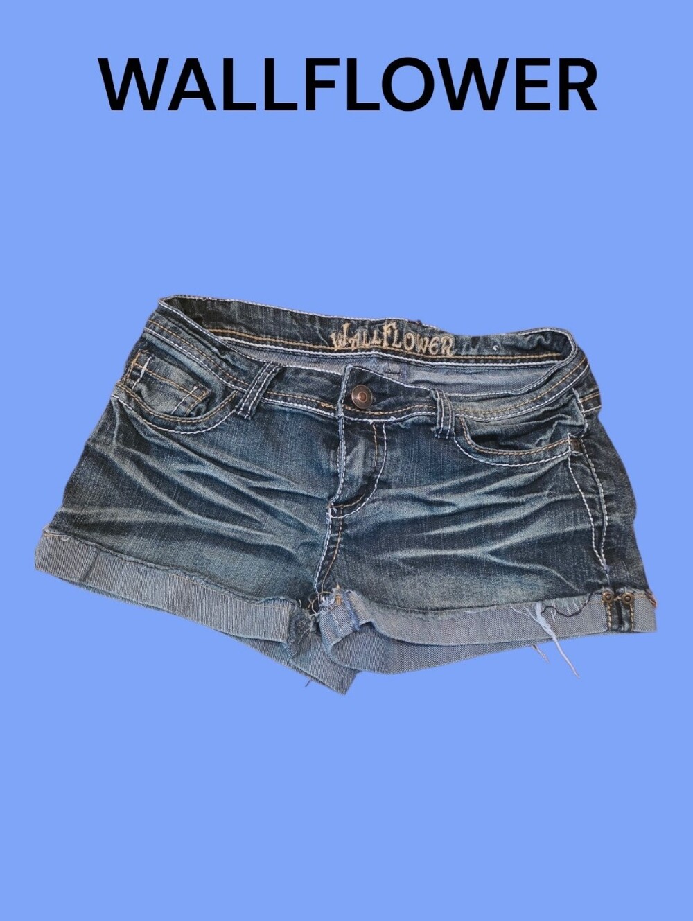 $8SALE Wallflower Women's Denim Shorts in Dark Blue. Size 9